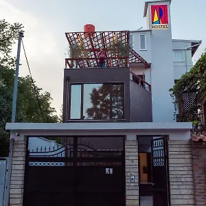  Хостел Art Албания